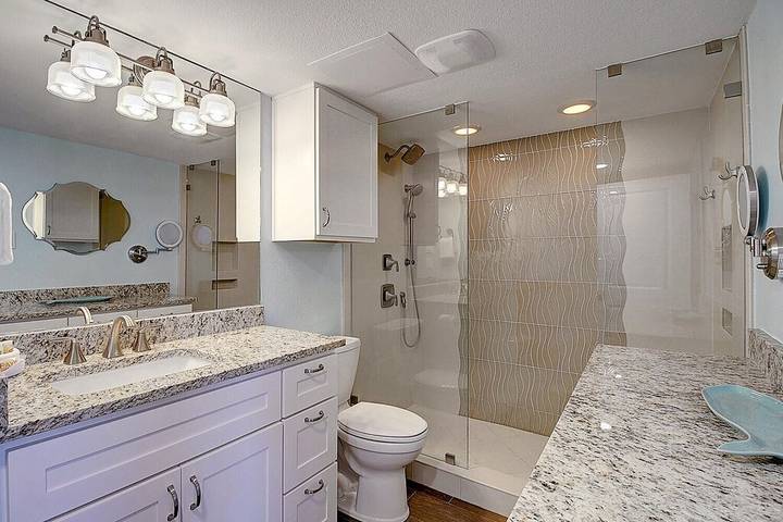 Vacation rental for 6 people, with pool and hot tub as well as balcony in Port Aransas