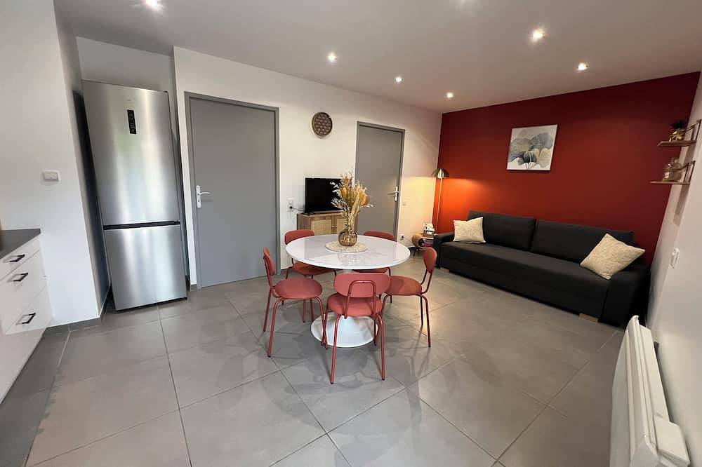 Maison Location saisonnière 4/7 personnes Charente maritime in Trizay, Région de Saintes