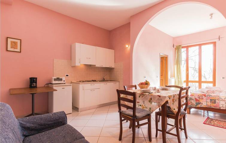 Ganze Ferienwohnung, City-Center Oase mit Pool & Parkplatz. in San Martino (Arezzo), Bucine und Umgebung