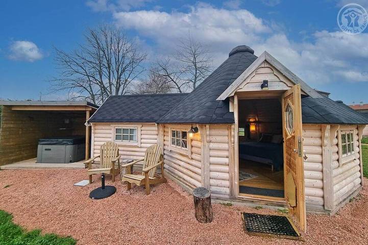 Maison de campagne pour 2 personnes, avec jacuzzi et sauna à Pradines (Loire)