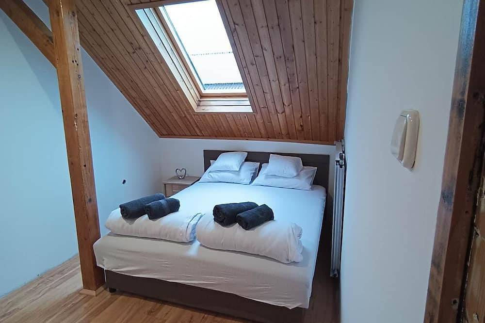 Ganze Wohnung, Near to Budapest. Near to the airport. Family-sized apartment. Quiet environment in Wetschesch, Vecsési járás