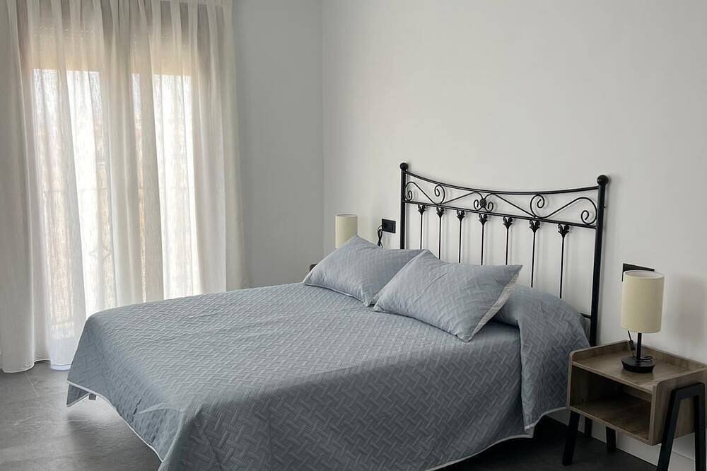 Apartamento entero, Piso Turístico cerca de Granada in Urbanización Los Chopos, Churriana de la Vega