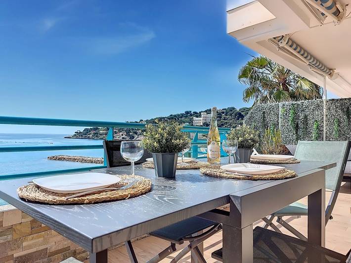 Gîte pour 4 personnes, avec terrasse dans Carnolès - 2