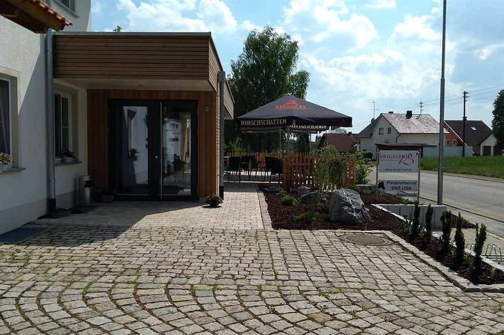 Ganze Wohnung, Ferienwohnung, 51 qm, 1 Schlafzimmer, 1 Wohn-/Schlafzimmer, max. 4 Personen in Meßkirch, Region Bodensee-Oberschwaben