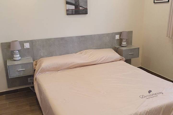 Gîte pour 2 personnes, avec terrasse et jardin à Roquebillière - 2