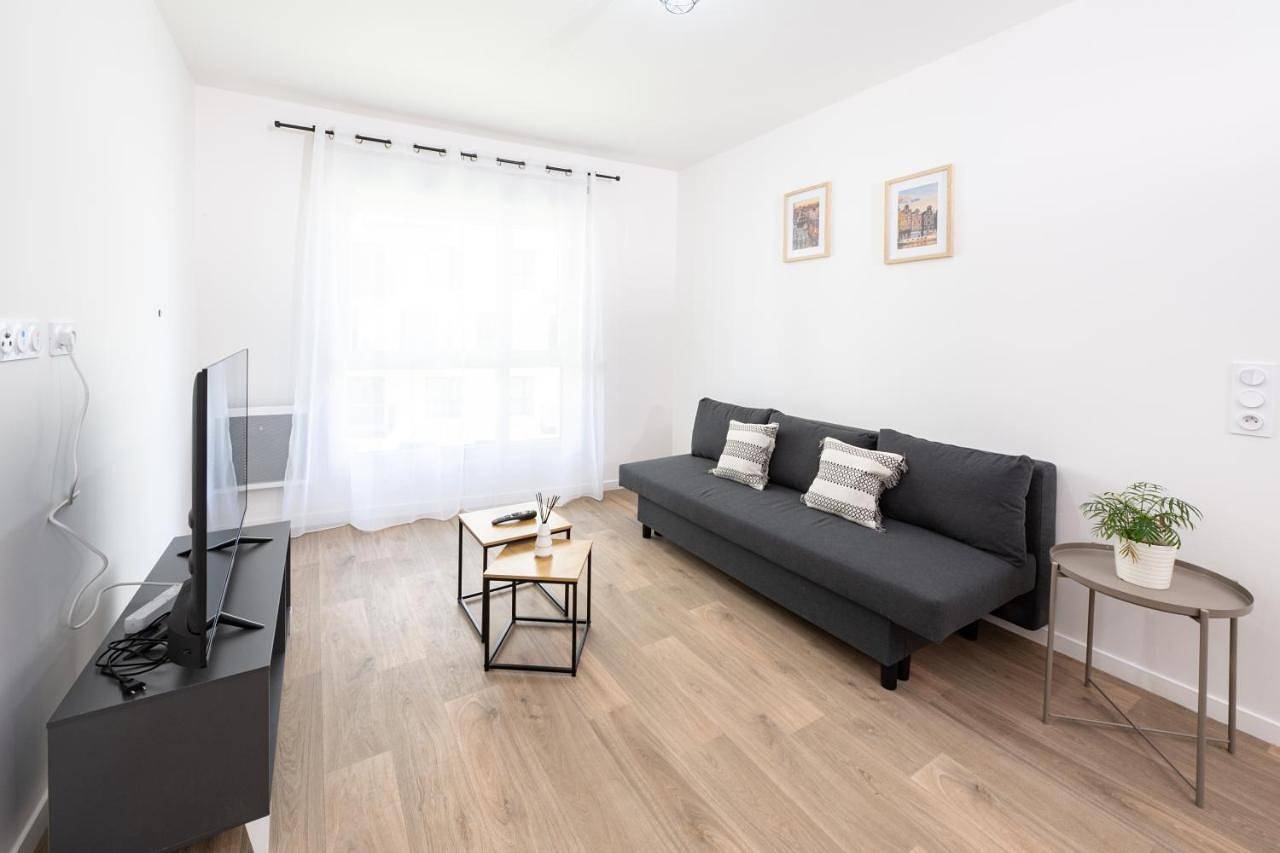 Appartement entier, Massy Palaiseau Tgv - Rer B&C - Free Parking in Palaiseau, Essonne