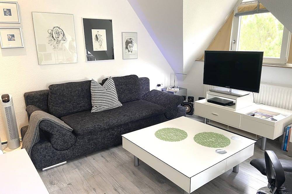 Ganze Wohnung, Gemütliche 1 ½  Zimmer Wohnung im 2. Og mit Balkon zum Kurpark in Deidesheim, Pfälzer Rheinebene