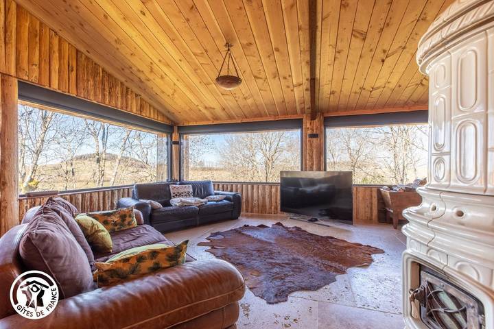 Gîte pour 10 personnes, avec jardin à Orcival (Puy-de-Dôme) - 4