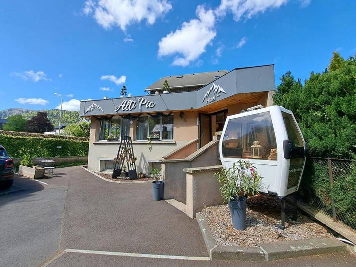 Hôtel pour 2 personnes, avec terrasse et jacuzzi ainsi que jardin et sauna