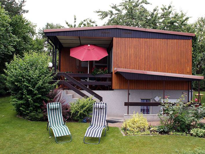 Ferienhaus für 3 Personen, mit Terrasse und Garten sowie Ausblick in Waren (Müritz)