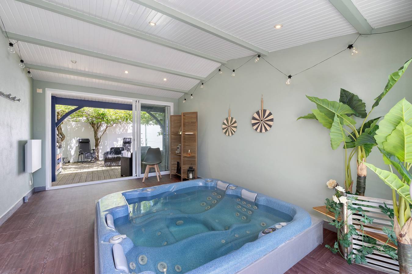 La Villa du Bonheur -  maison de vacances avec jacuzzi ! in L'Aiguillon-la-Presqu'île, Vendée