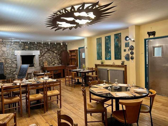 Hôtel pour 4 personnes, avec jardin et vue, animaux acceptés à La Bastide-de-Sérou - 3