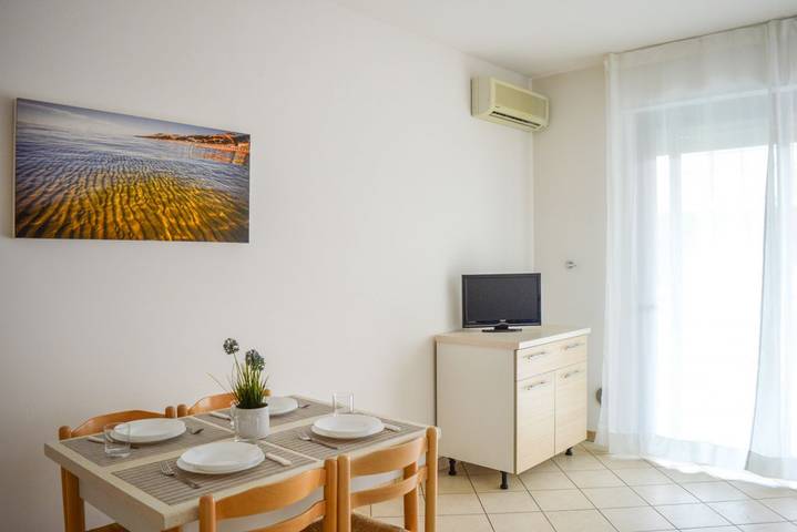 Ganze Wohnung, Ferienwohnung für 4 Personen mit Balkon/Terrasse in Foggetta, Pineto