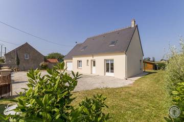 Gîte pour 6 personnes, avec jardin à Montfarville
