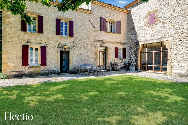 Location de vacances pour 4 personnes, avec Terrasse ainsi que Jardin et Piscine à Le Puy-Sainte-Réparade