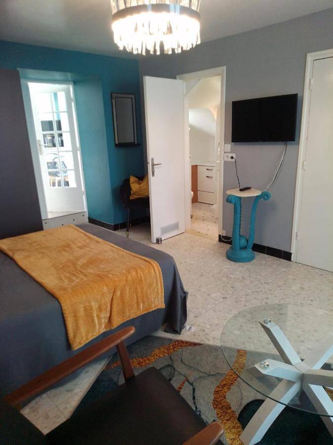 Gîte pour 2 personnes, avec terrasse dans Plage de Morgat - 2