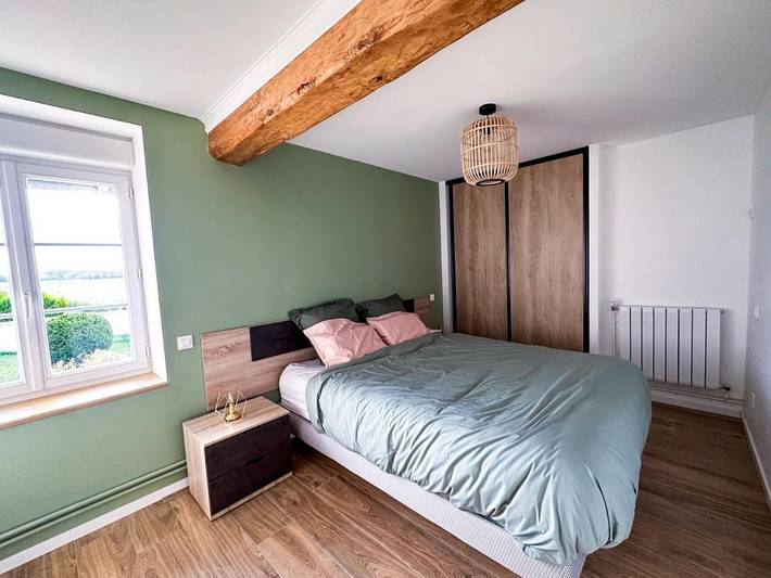 Location de vacances pour 8 personnes, avec terrasse et jardin à La Tour-Saint-Gelin - 2