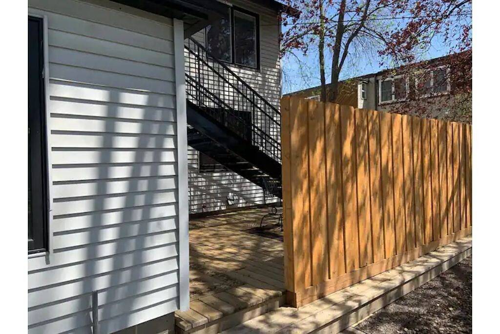 Ganze Wohnung, Cozy and Comfortable New Prague Suite in Le Sueur County