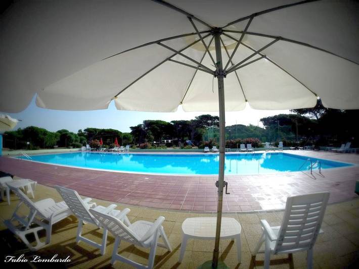 Casa vacanza per 5 persone, con Terrazza e Piscina a Arborea