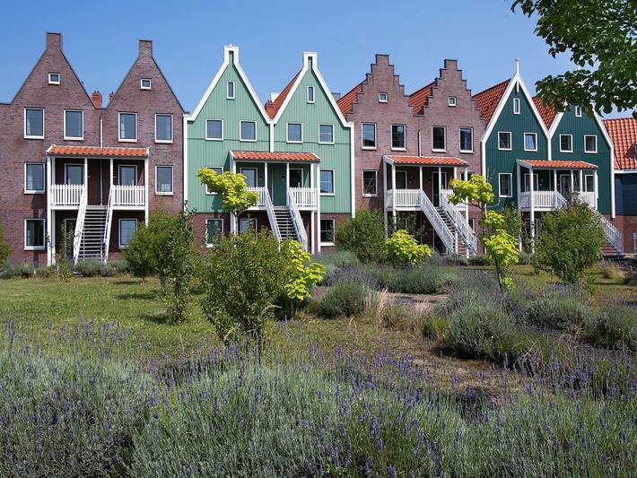 Ferienhaus für 12 Personen, mit Pool und Balkon - 1