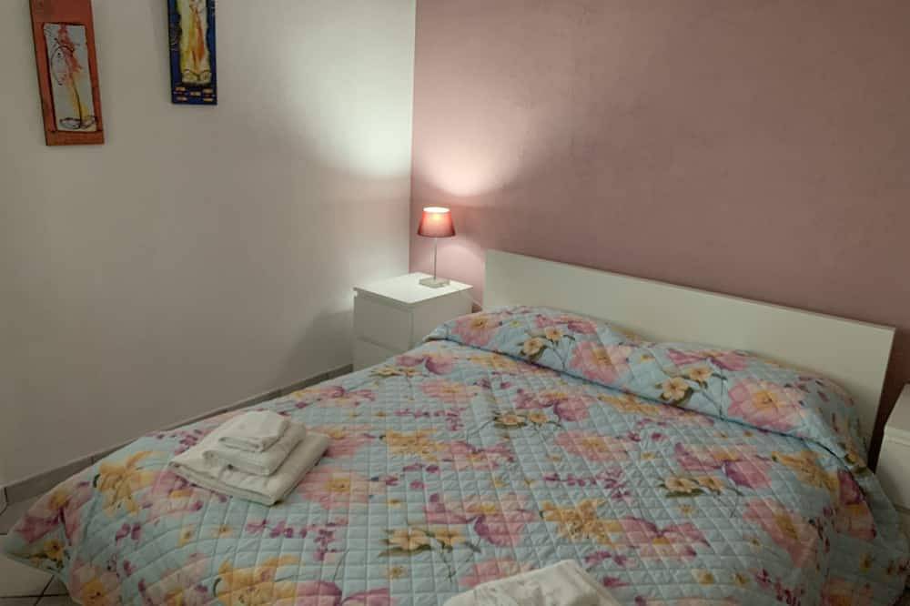 Villa frontemare con vista mozzafiato, accesso privato al mare,piscina , Wi Fi in Plemmirio, Sicilia