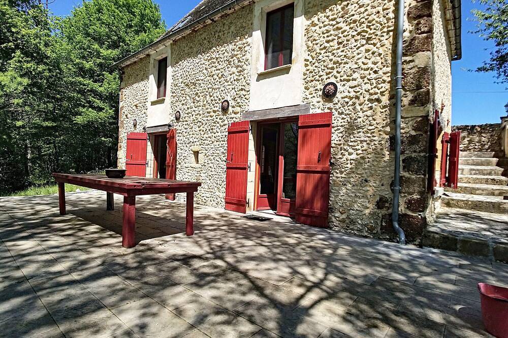 In the heart of the Dordogne, house for 6, pool in Rouffignac-Saint-Cernin-de-Reilhac, Périgord Blanc