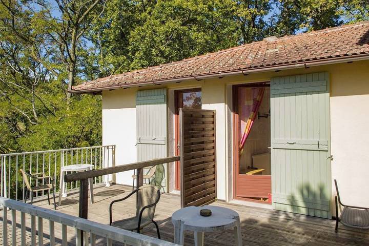 Hôtel pour 2 personnes, avec piscine ainsi que vue et jardin à Dieulefit - 4
