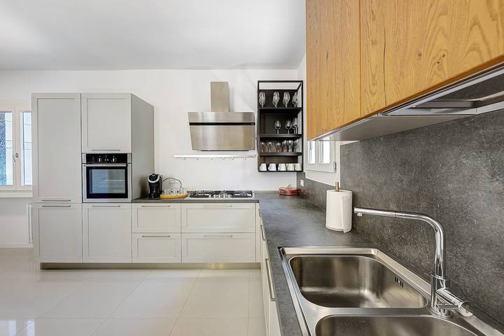 Villa Fasoli con Parco Privato, Wi-Fi e Aria Condizionata in San Pietro in Cariano, Provincia di Verona