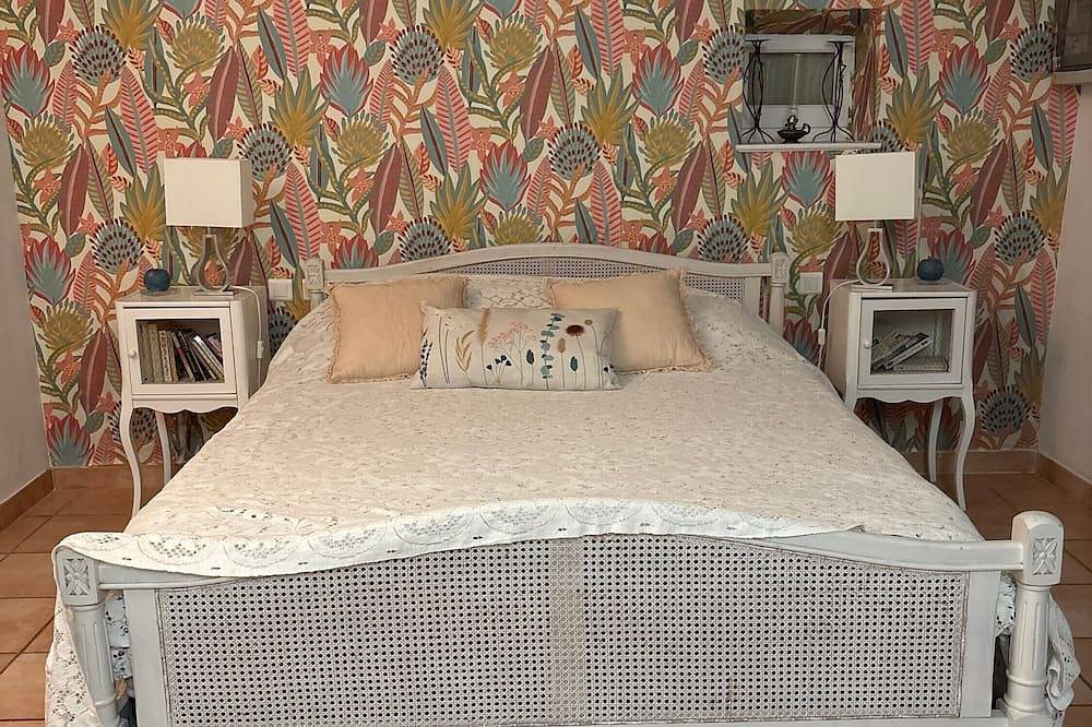 Apartamento entero, Apartamento 'La Miougrano' con terraza y jardín compartidos y Wi-Fi in Plan-d'Orgon, Region de Arles