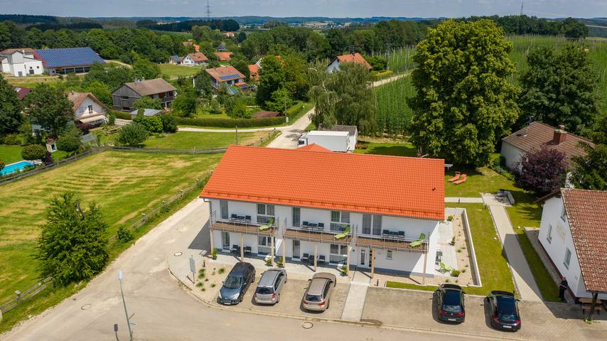 Ganze Wohnung, Holledau Apartments Familie Gmeineder - Apartment mit Terrasse im Hauptgebäude in Au in der Hallertau, Hopfenland Hallertau