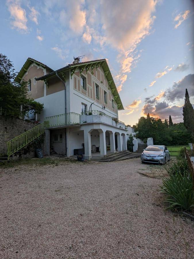 Location de vacances pour 10 personnes, avec sauna et vue ainsi que piscine et terrasse, animaux acceptés à Cavanac - 2