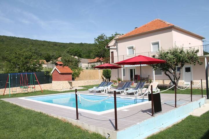 Ferienhaus für 6 Personen, mit Terrasse und Garten, mit Haustier - 1
