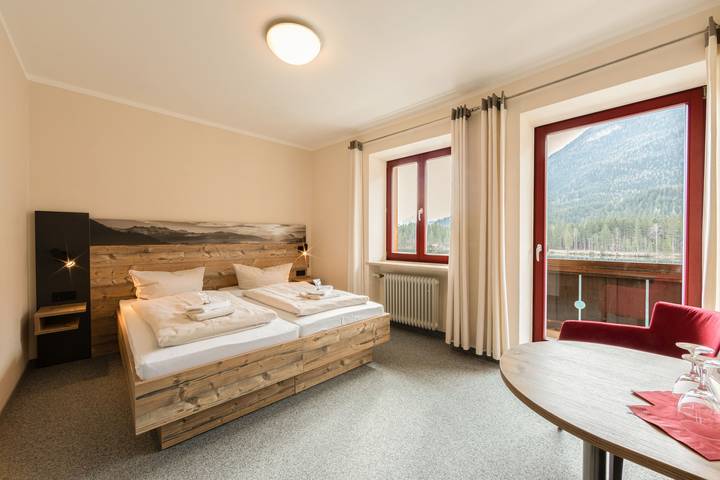 Cvjm Aktivzentrum Hintersee - Zweibettzimmer Bergseite, 1-2 Personen, Dusche/Wc in Hintersee, Ramsau bei Berchtesgaden
