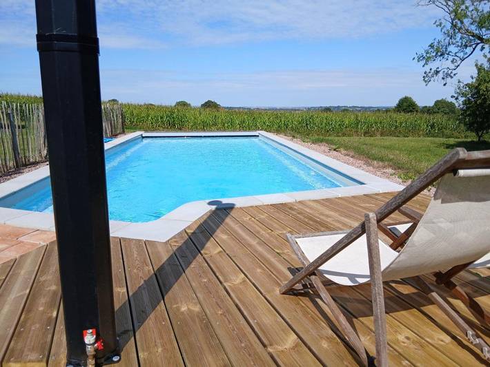 Location de vacances pour 2 personnes, avec piscine ainsi que jardin et vue à L'Oudon - 2