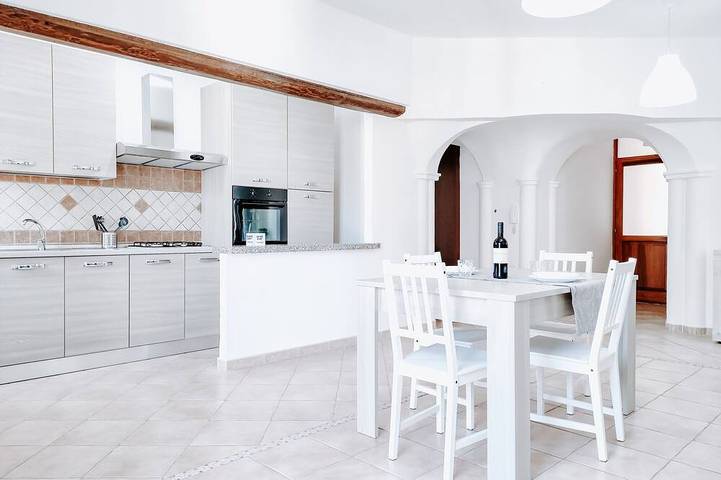 Gîte pour 6 personnes, avec balcon à Ulassai