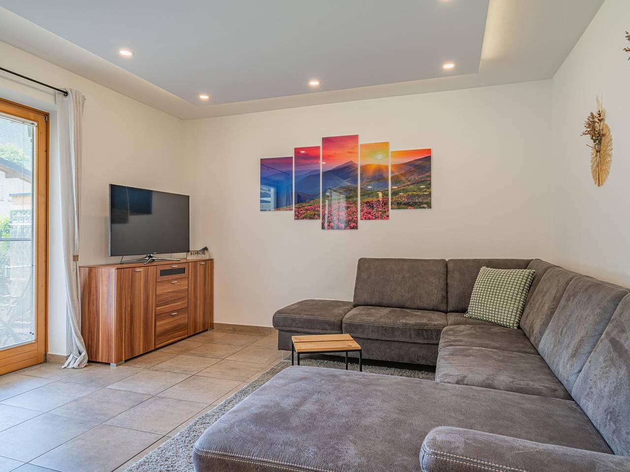 Ganze Wohnung, Moderne Ferienwohnung mit Terrasse und Garten in Mittersill, Pinzgau