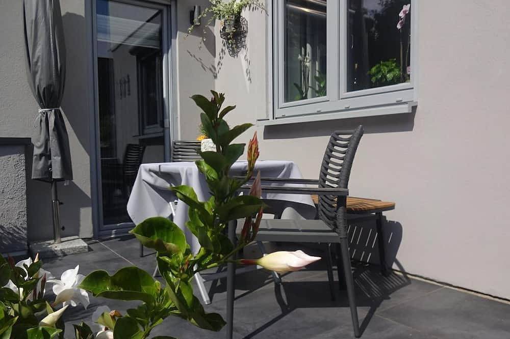 Ganze Wohnung, Fewo Webers Feriendomizil - Appartement/Fewo, Bad, Wc, 1 Schlafraum in Emmelshausen, Hunsrück