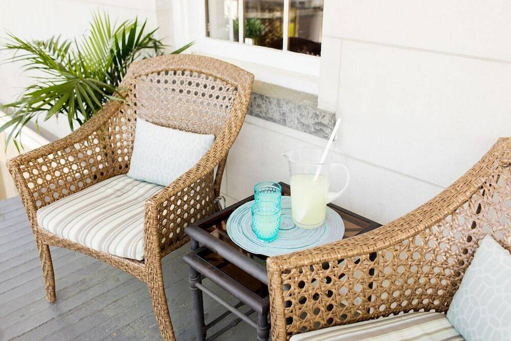 Ganze Wohnung, Bleiben Sie bei Lucky Savannah: Bird Baldwin House mit eigenem Parkplatz und Kingsize-Bett in Savannah, Chatham County