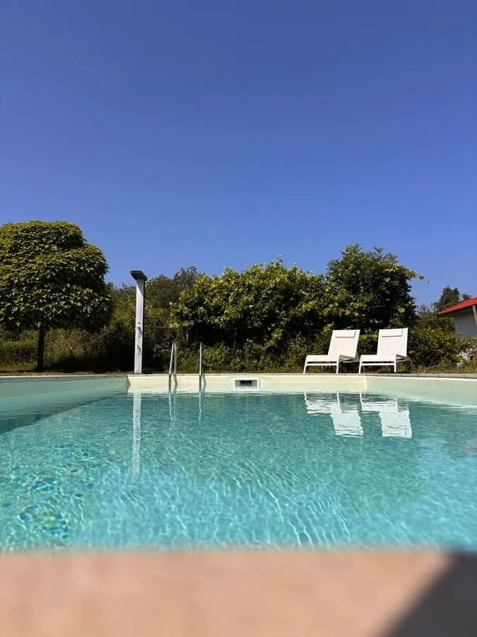 Casa de vacaciones para 7 personas, con piscina además de vistas y jardín, Se admiten mascotas - 1
