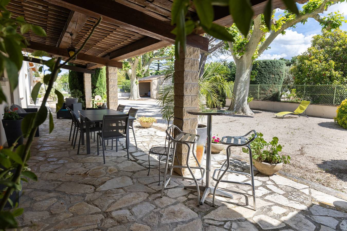 Lou Cigalon • Peaceful villa with pool in L'Isle-sur-la-Sorgue, Vaucluse