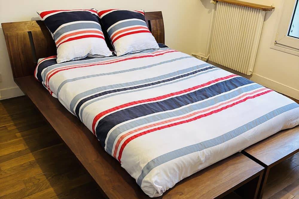 Entire apartment, Apartment with large private garden. Greater Paris. in Vitry-sur-Seine, Val-de-Marne