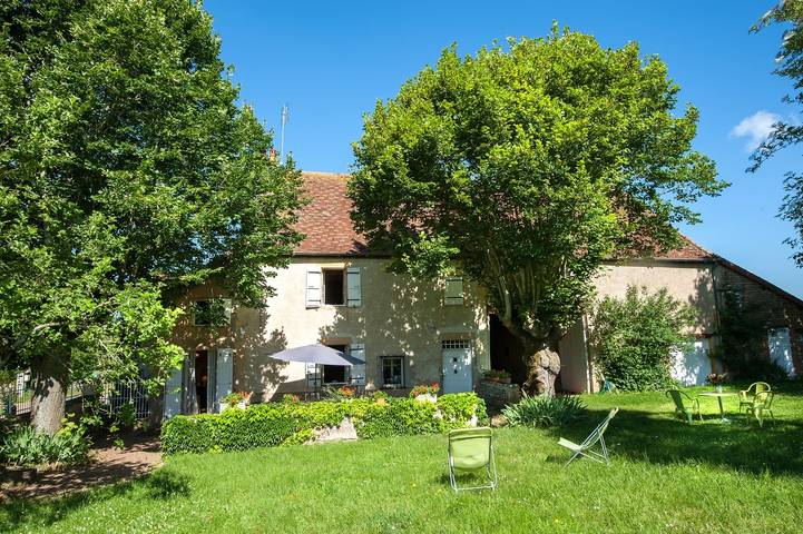 Gîte pour 6 personnes, avec Terrasse et Jardin