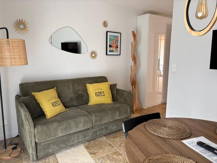 Gîte pour 4 personnes, avec piscine ainsi que terrasse et jardin à Aigaliers - 2
