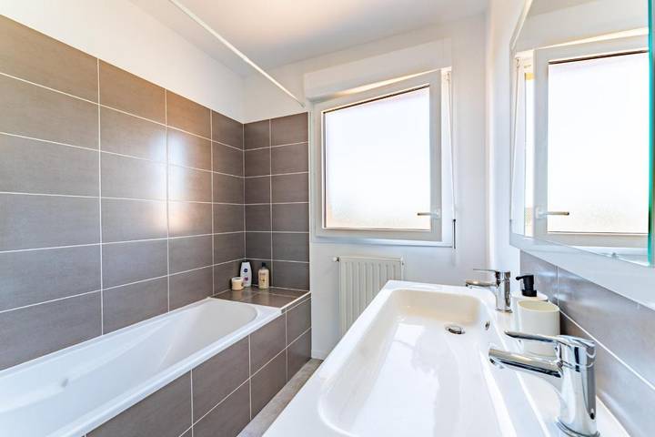 Location de vacances pour 8 personnes, avec jardin et terrasse à Plaisance-du-Touch - 3