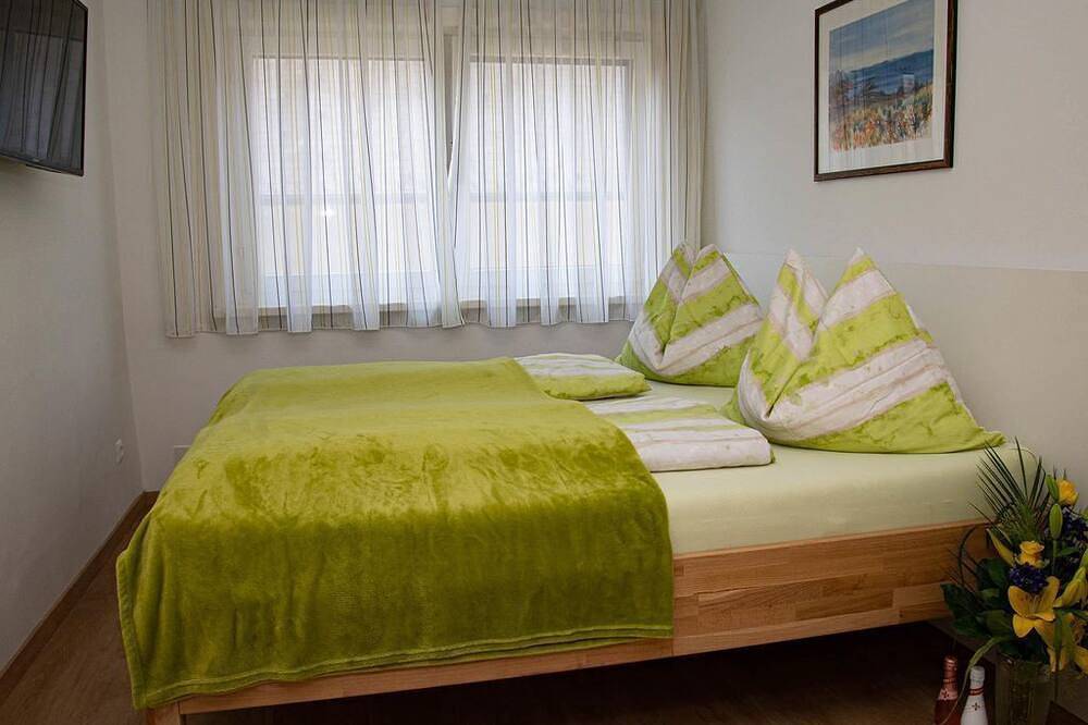 Ganze Wohnung, Appartement \"Dobratsch\" - Ferienwohnungen Villa Mayr in St. Magdalen (Villach), Villach