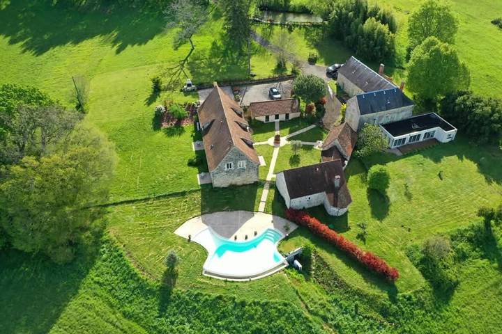Maison de vacances pour 18 personnes, avec Terrasse ainsi que Piscine et Vue