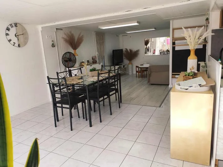 Apartamento de vacaciones para 6 personas, con jardín y piscina - 1