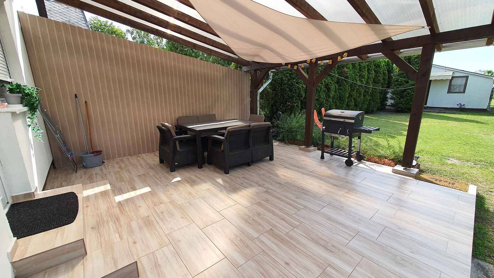 Ferienhaus mit Terrasse und Grill  in Balatonlelle, Plattensee Südufer