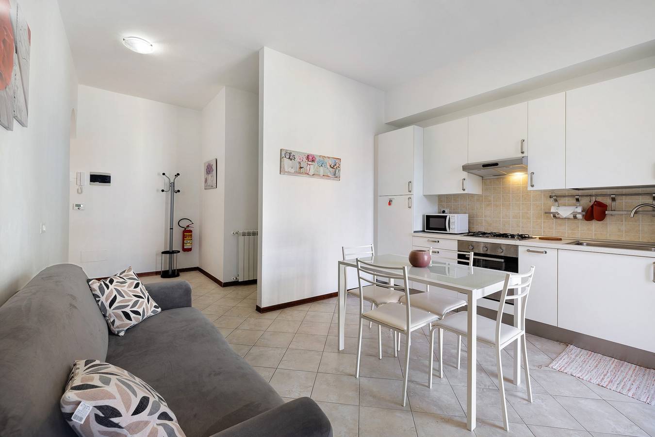 Ganze Wohnung, Ferienwohnung 'Casa Vacanza Nel Cuore Di Loano' mit Balkon, Wi-Fi und Klimaanlage in Loano, Riviera di Ponente