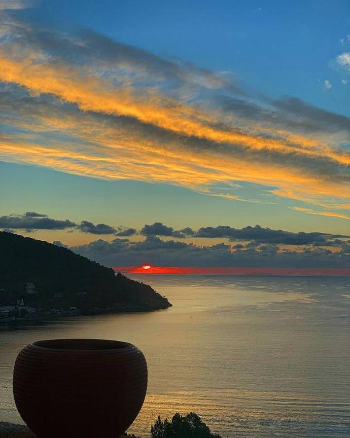 Location de vacances pour 4 personnes, avec vue et jardin dans Poros - 2